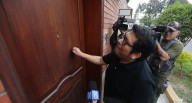 Dina Boluarte no abrió la puerta de su casa a personal del PJ y notificación tuvo que ser pegada en su puerta