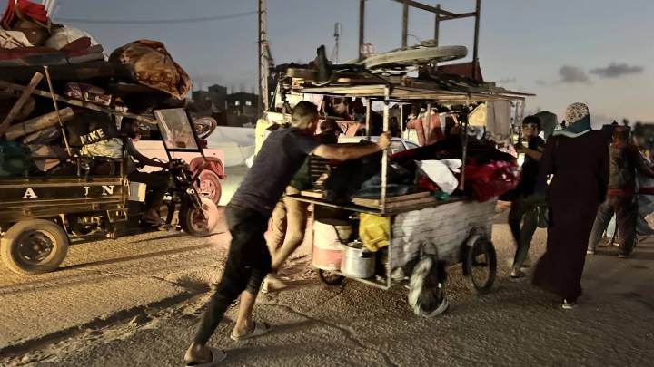 Israel ha casi cercado Ciudad de Gaza, cierra el acceso al norte y avisa: quien se quede será considerado "terrorista"