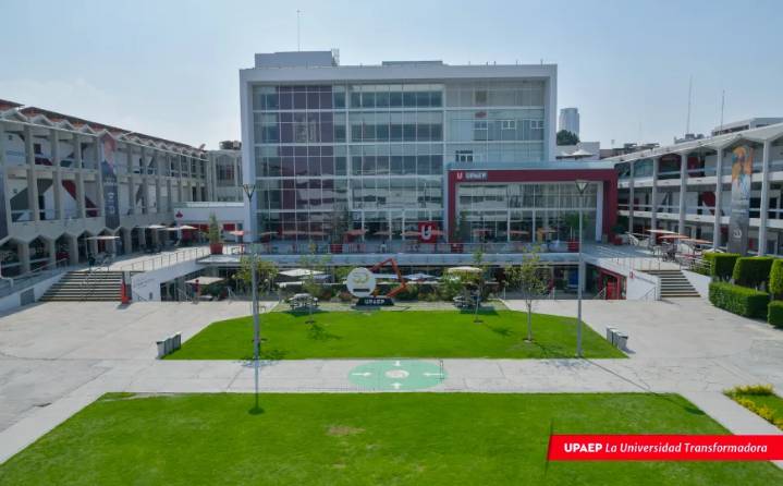 Encuentran un feto en los baños de la Upaep
