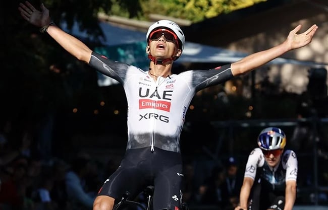 Isaac del Toro logra en el Giro dell’Emilia su decimocuarta victoria del año