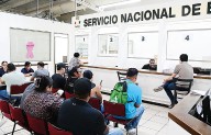 ‘Pelean’ desempleados por 50 vacantes en Vestis