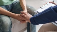 Muere a los 35 años una joven autora que transformó sus sesiones de terapia en un libro inspirador