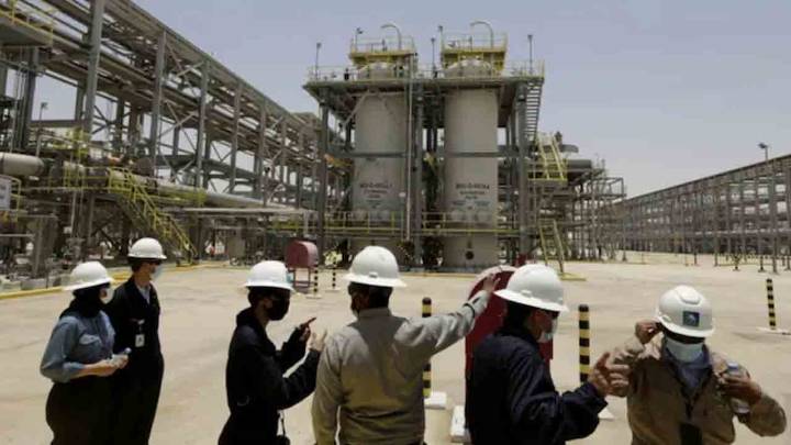 Saudi Arabia Abolishes Kafala System For Migrant Workers