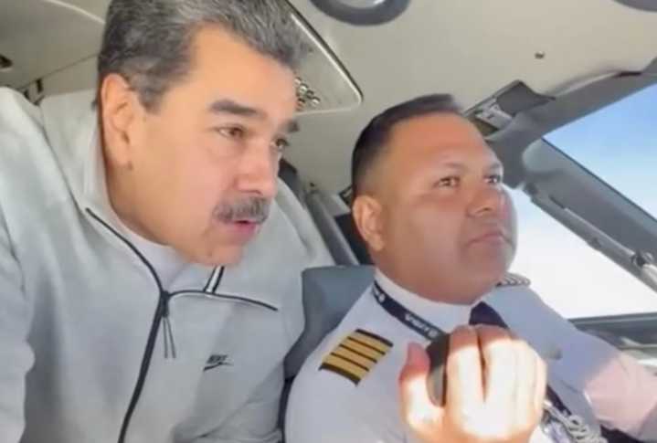 Estados Unidos intentó sobornar / convencer al piloto de Nicolás Maduro para que lo traicionara