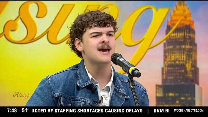 Cooper Ledford performing at Nashville Nights for A Kid Again