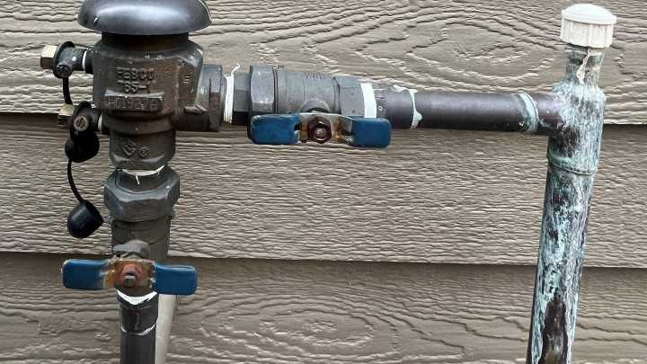 Steps to quick drain your home sprinkler system