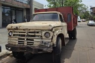 SIN FRENO! Camión contratado por el municipio de Paso de los Libres casi provoca una tragedia (IMÁGENES)
