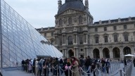 Dos sospechosos detenidos por el robo del Louvre cuando uno de ellos iba a salir del país