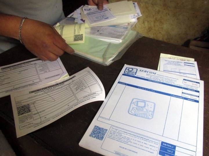 Incluye 5 empresas en su lista negra