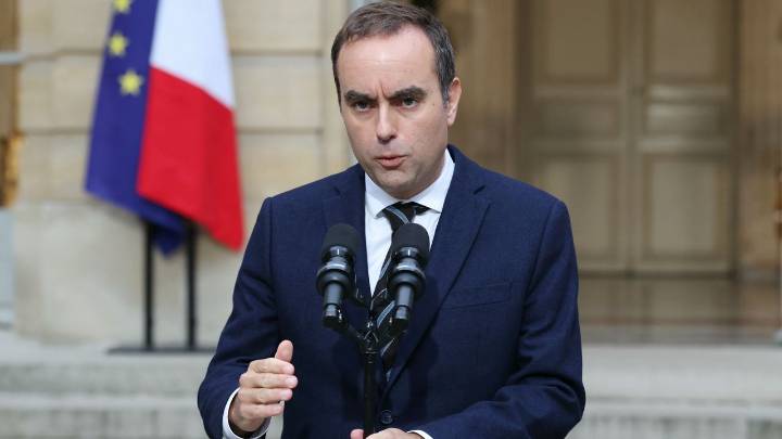 France's new PM renounces using special powers at parliament to seek compromise instead