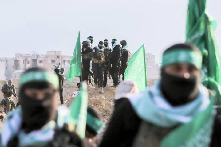 Hamás acepta liberación de rehenes israelíes bajo el plan de paz de Trump, pero negociando detalles