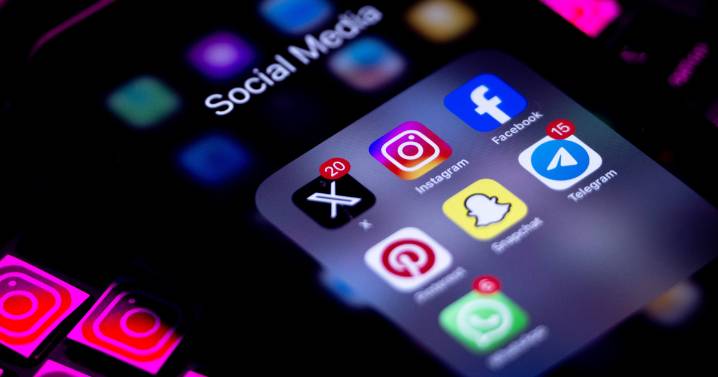 Labor groups sue Trump admin over social media surveillance of noncitizens