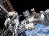 Por qué son necesarios y cómo se diseñan: todo lo que hay que saber sobre los trajes de los astronautas