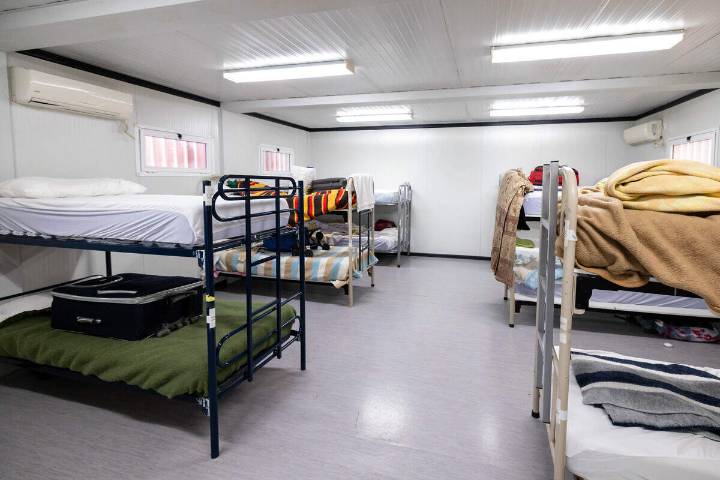 Zaragoza refuerza el Albergue Municipal con 13 nuevos trabajadores ante el aumento de personas sin hogar