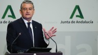 Juanma Moreno fía la sanidad a su consejero más político