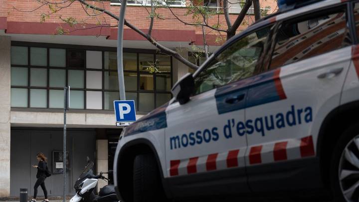 “Le escupió a la cara y salió corriendo”: indignación en Girona por un hombre que atacó a una bebé de cinco meses en pleno parque