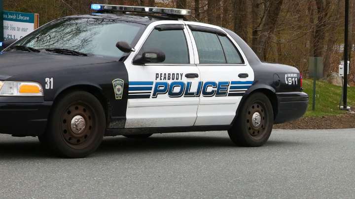 Driver arrested after crashing stolen vehicle in Peabody, police say