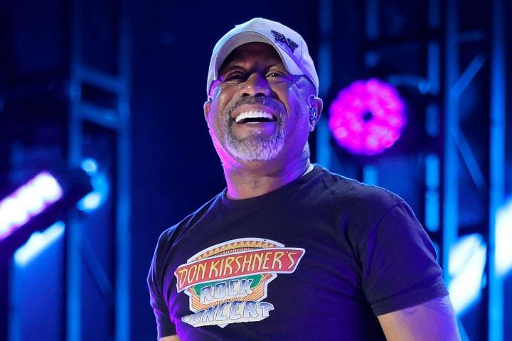 She Said Yes! Darius Rucker Is Engaged to Emily Deahl