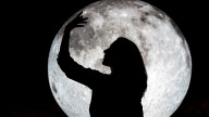 Calendario lunar: Estas son las mejores fechas para cortarse el pelo en noviembre según las fases de la Luna