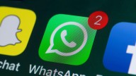 Cómo funciona la nueva herramienta de WhatsApp para resumir conversaciones con IA