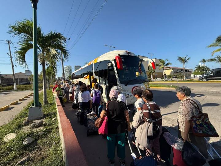 Programa “Alas en Libertad” del DIF Municipal cumple un sueño a personas adultas mayores de San Luis Capital
