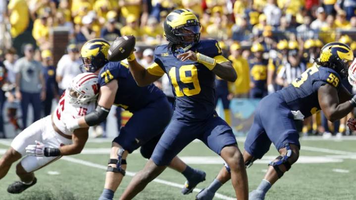 No. 20 Michigan takes care of Wisconsin 24-10 in Sherrone Moore's return