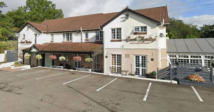 Diners 'violently ill' and in 'horrendous pain' after eating at popular pub