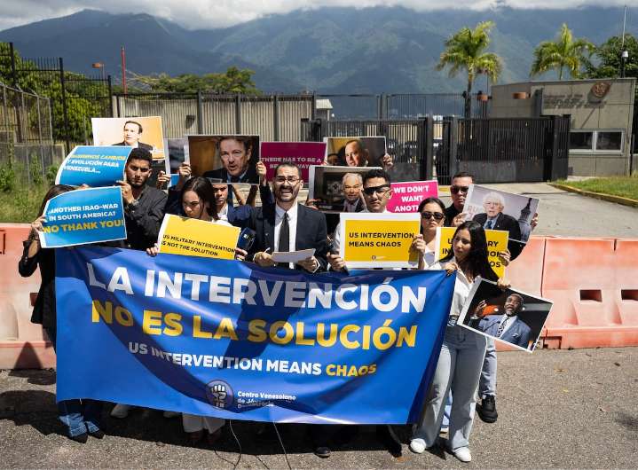 Venezuela acusa a Trinidad y Tobago de convertirse en “colonia militar de EU” y en su portaaviones de guerra