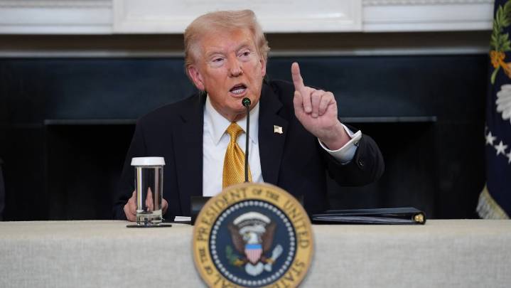 Federal programs at risk as shutdown continues, menopause, Akron Innerbelt
