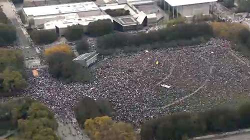 'No Kings' protest Chicago today LIVE: Thousands gather in Grant Park, march through downtown to oppose Trump, Chicago ICE arrests
