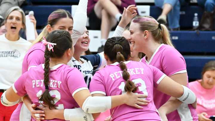Sulitis, Petoskey volleyball frustrate Sault hitters with wall at net