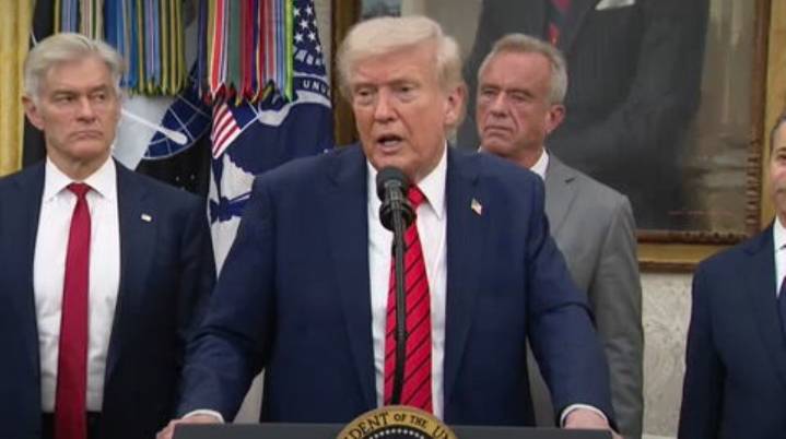 Trump directs the Pentagon to use ‘all available funds’ to ensure troops are paid despite shutdown
