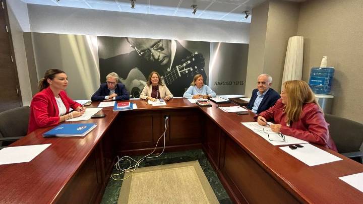 El PSOE se queda sin preguntar a López Miras en la primera sesión de control al presidente desde el 9 de mayo