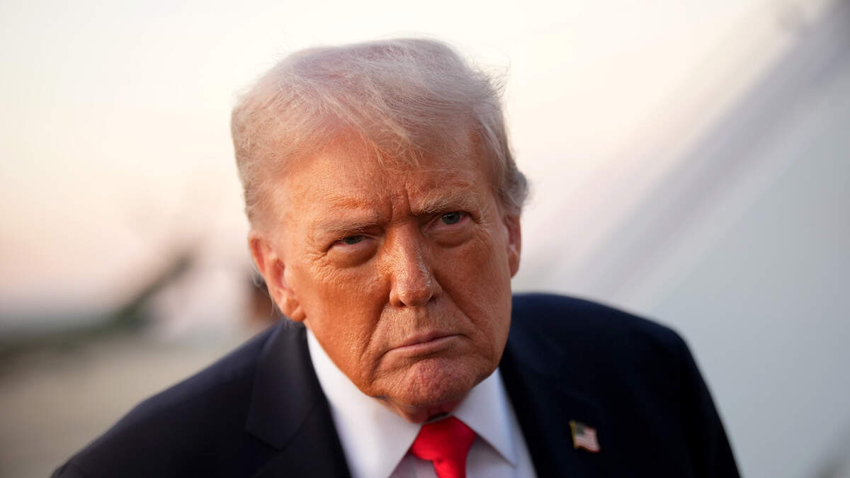 Trump Demands Republicans Use 'Nuclear Option' To End Government Shutdown