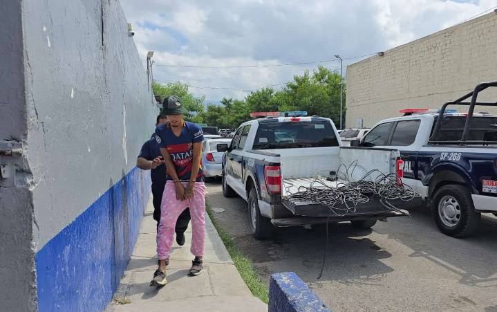 Escuela Primaria Leonor Huerta Guevara sin luz tras robo