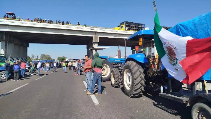 Ratifican bloqueos de la federal 45 y 43D en su interconexión en Salamanca