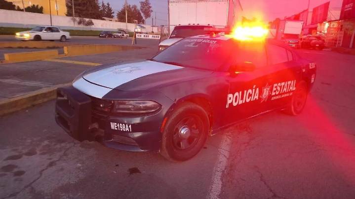 Capturan a dos presuntos ladrones de camioneta en la Central de Abasto de Toluca