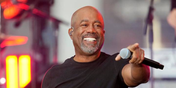 Darius Rucker announces engagement
