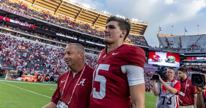 Alabama's Ty Simpson edges out Indiana's Fernando Mendoza for AP midseason All