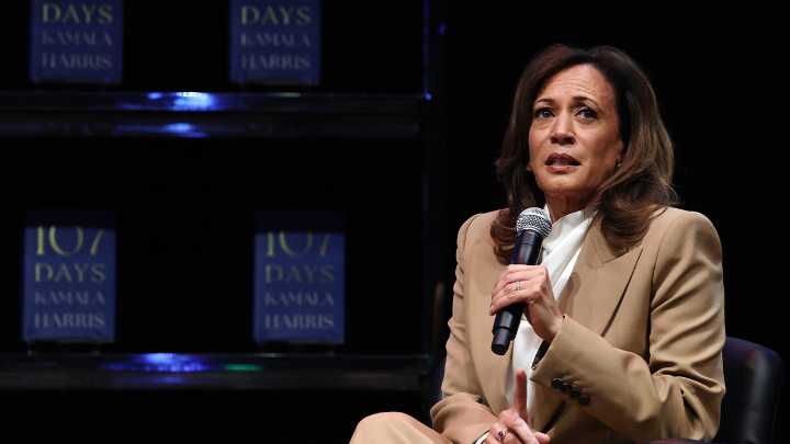Kamala Harris book tour disrupted by protesters during Chicago event