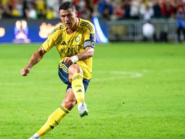 Billionaire Ronaldo tops Forbes footballer rich list again