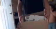Niño amenaza a papá con llamar a la policía por no recibir un PlayStation