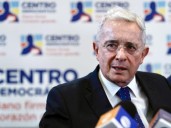 Uribe impulsa una coalición de derecha y presiona por candidato único para 2026
