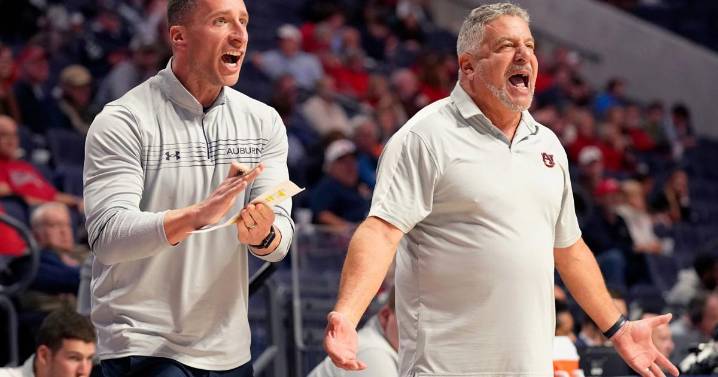 Confidence high in Auburn locker room as Steven Pearl takes over as coach