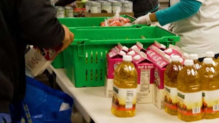 Food banks scramble during looming SNAP cuts