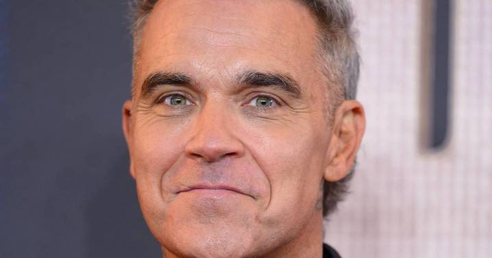 Robbie Williams cancels concert amid terror fears as he sends message to fans