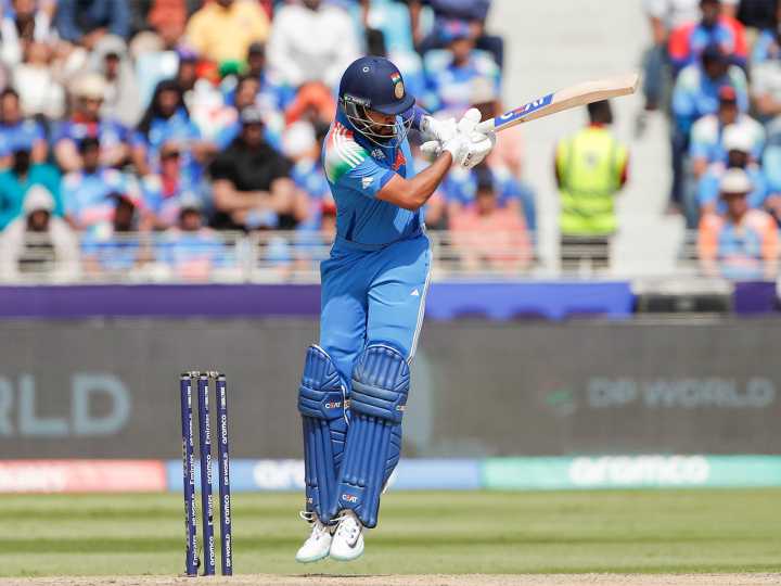 Shreyas Iyer's struggle against Hazlewood continues