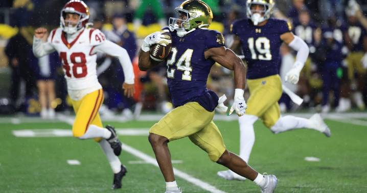 Price, Love spark No. 13 Notre Dame past No. 20 USC 34