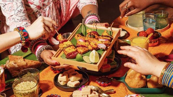 Eat Mindfully This Diwali: Expert-Backed Festive Wellness Guide