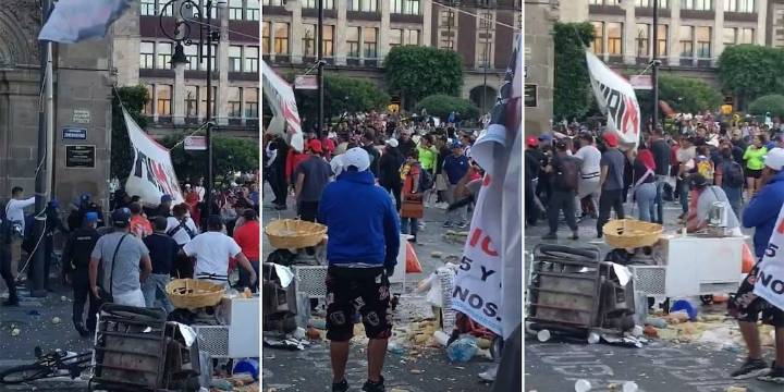 Captan pelea de policías de SSC con vendedores ambulantes en el Zócalo de CDMX